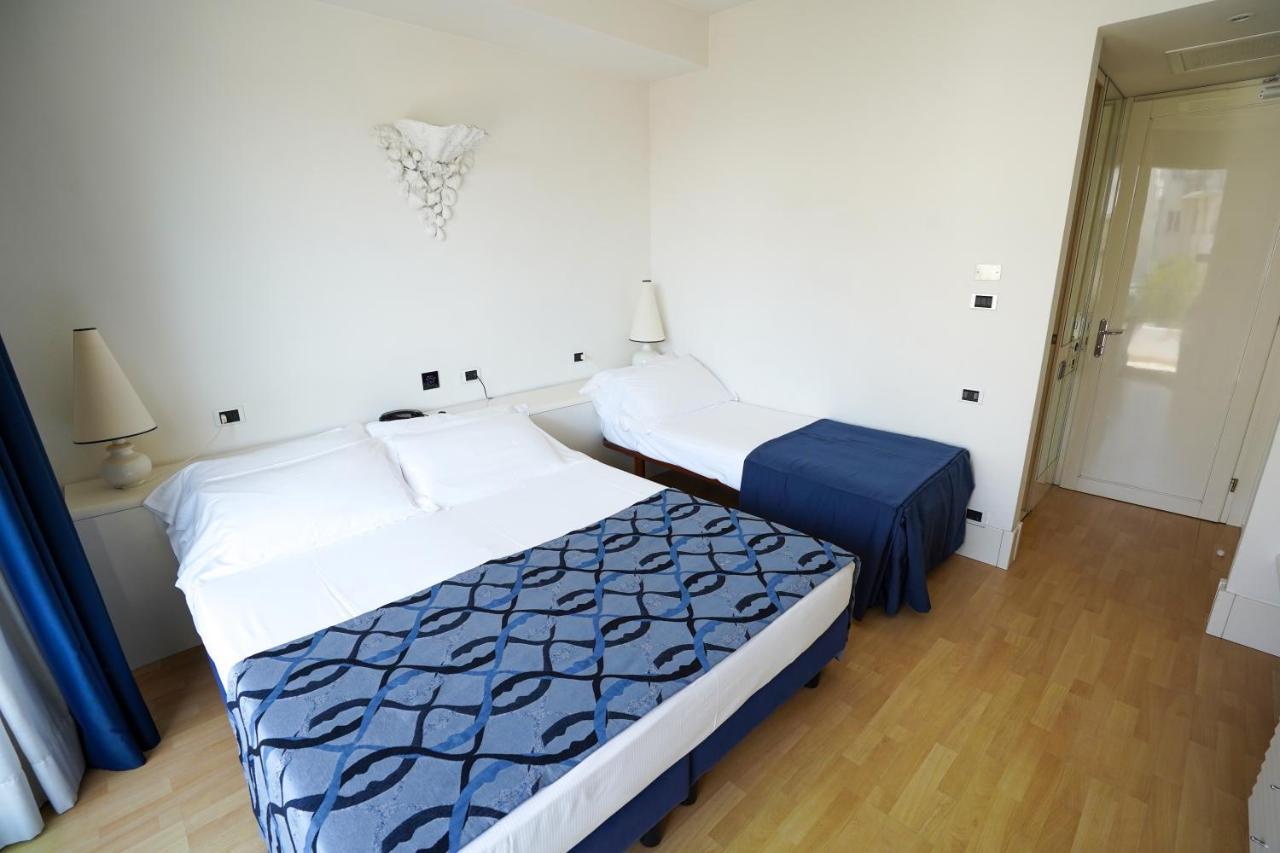 Hotel Luxor Rimini Eksteriør bilde