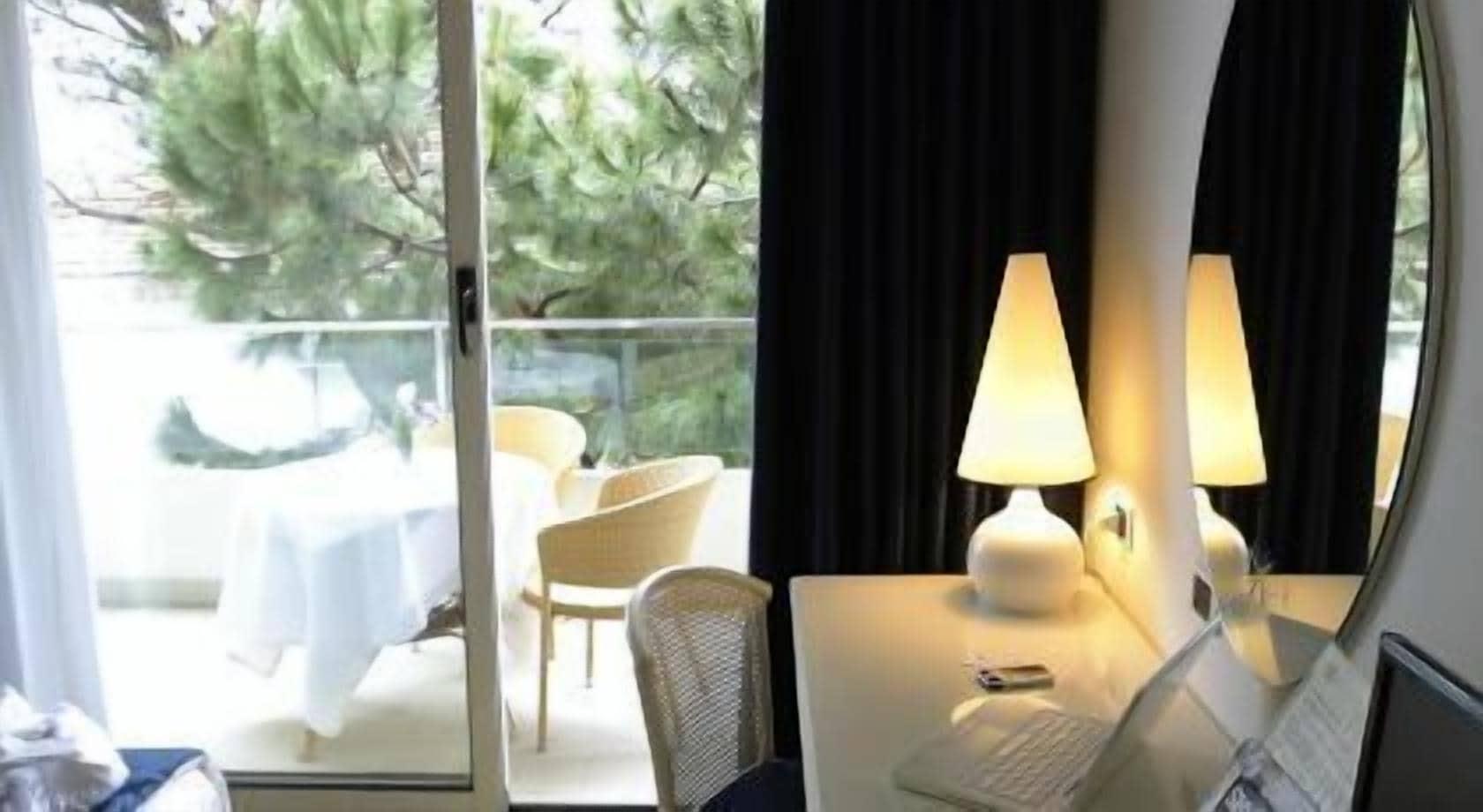 Hotel Luxor Rimini Eksteriør bilde