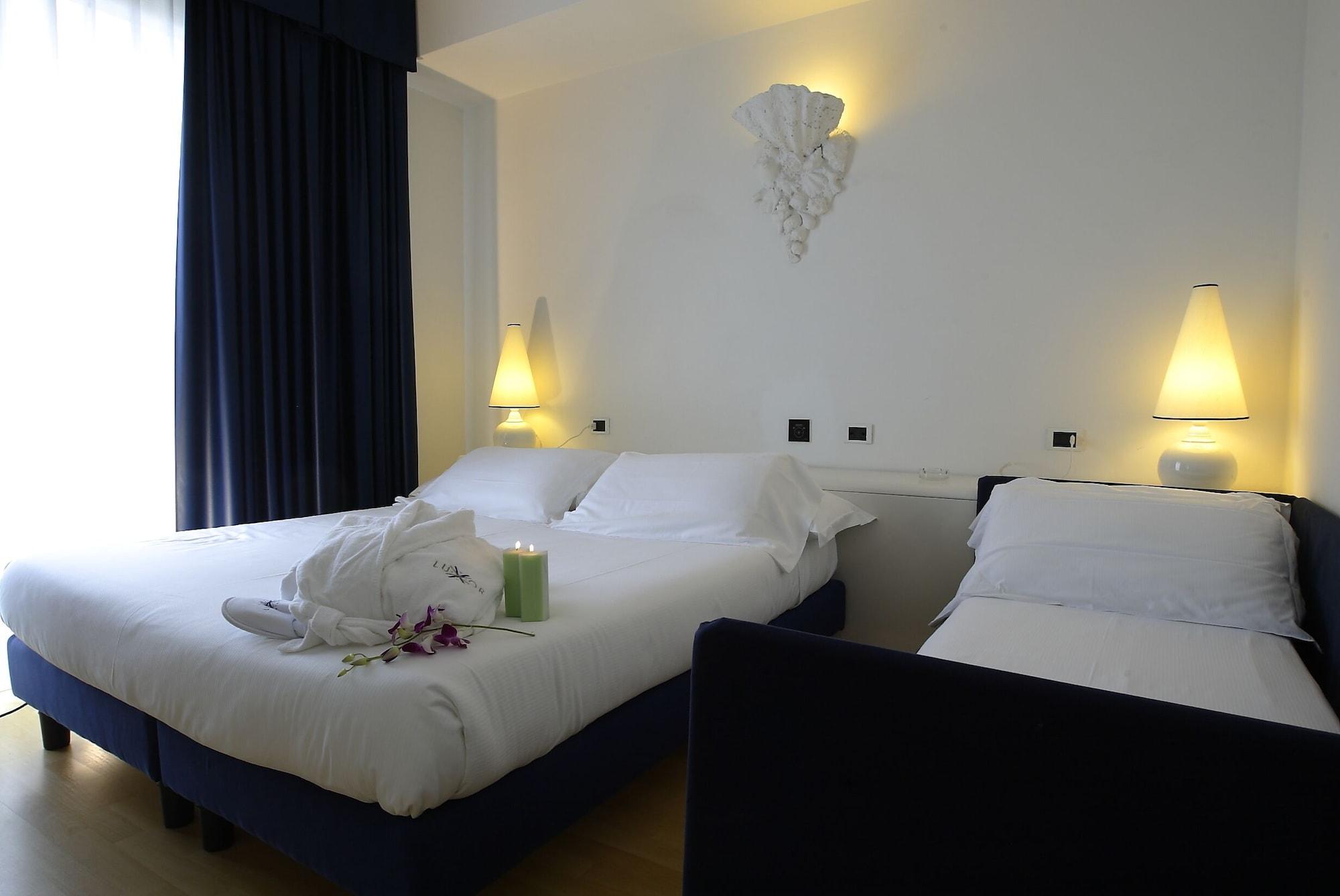 Hotel Luxor Rimini Eksteriør bilde