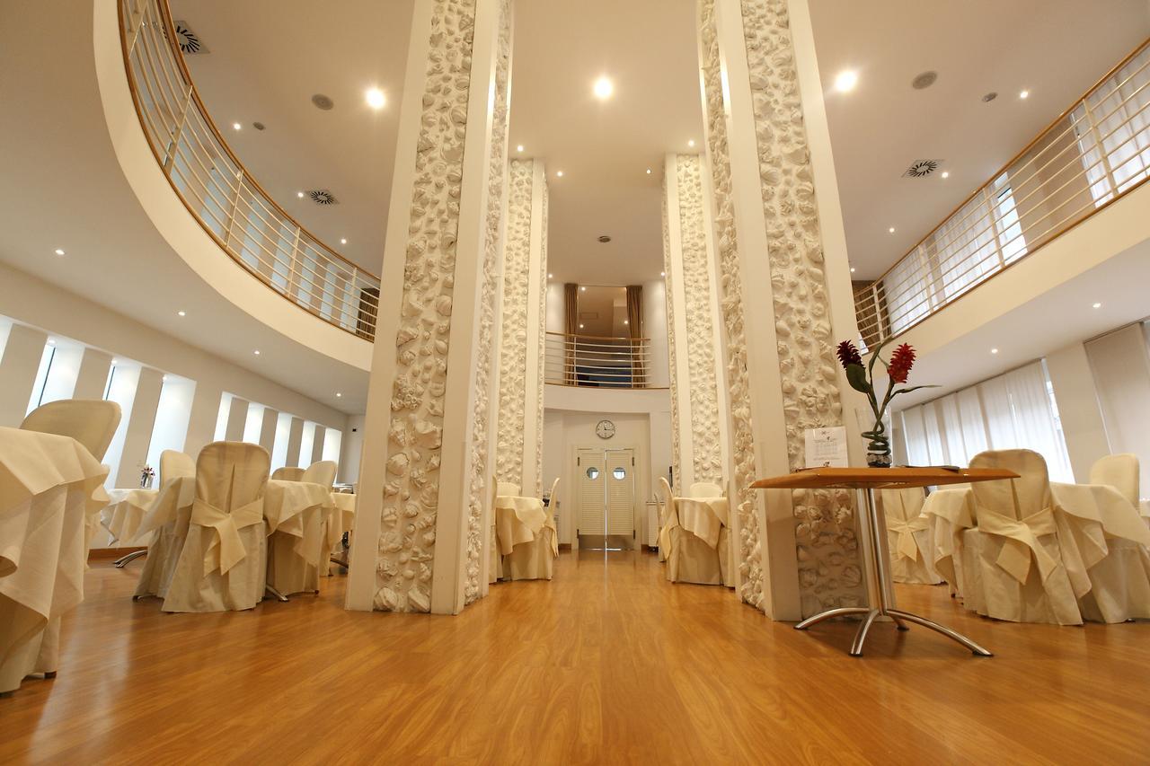 Hotel Luxor Rimini Eksteriør bilde
