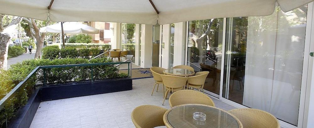 Hotel Luxor Rimini Eksteriør bilde