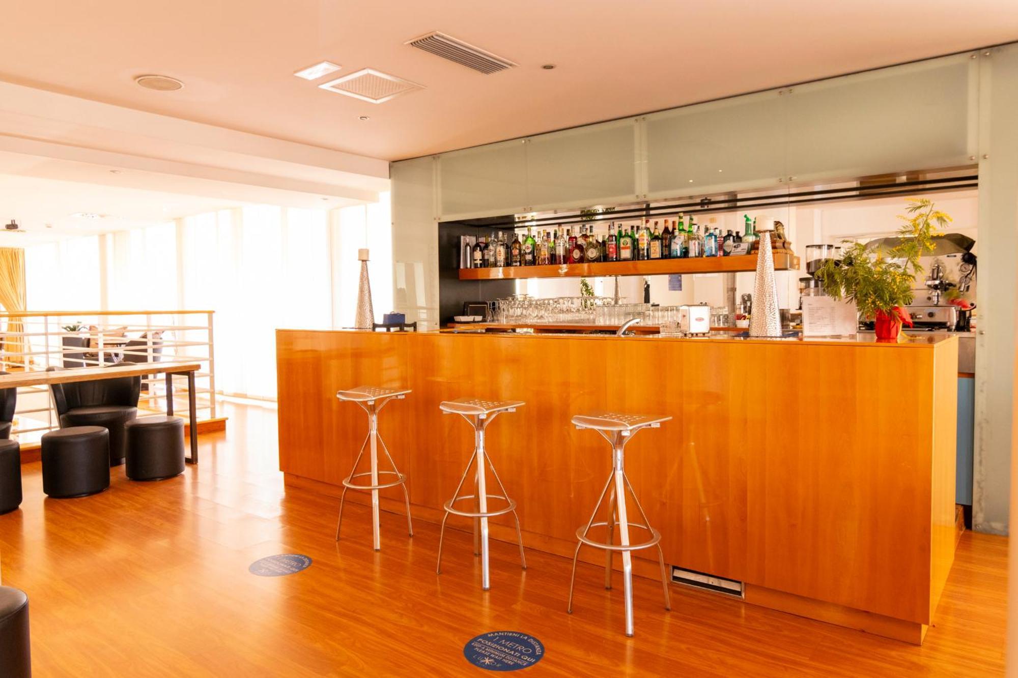 Hotel Luxor Rimini Eksteriør bilde